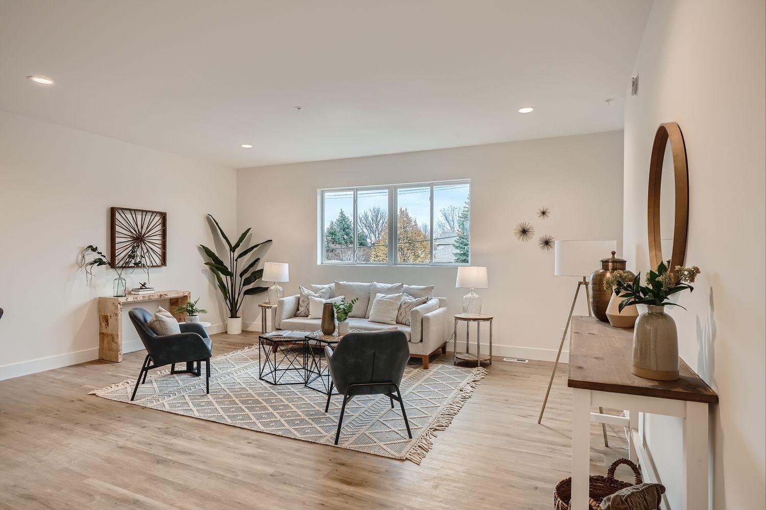 1995 11th Avenue East, Unit 1 Maplewood, MN 55109 - Photo 2 of 28