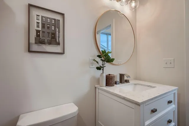 $374,000 | 1995 11th Avenue East, Unit 1, Maplewood, MN 55109