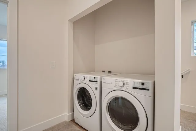 $374,000 | 1995 11th Avenue East, Unit 1, Maplewood, MN 55109