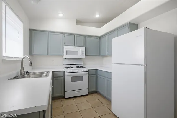$1,595 | 7561 Glowing Ember Court, Unit 201, Las Vegas, NV 89130