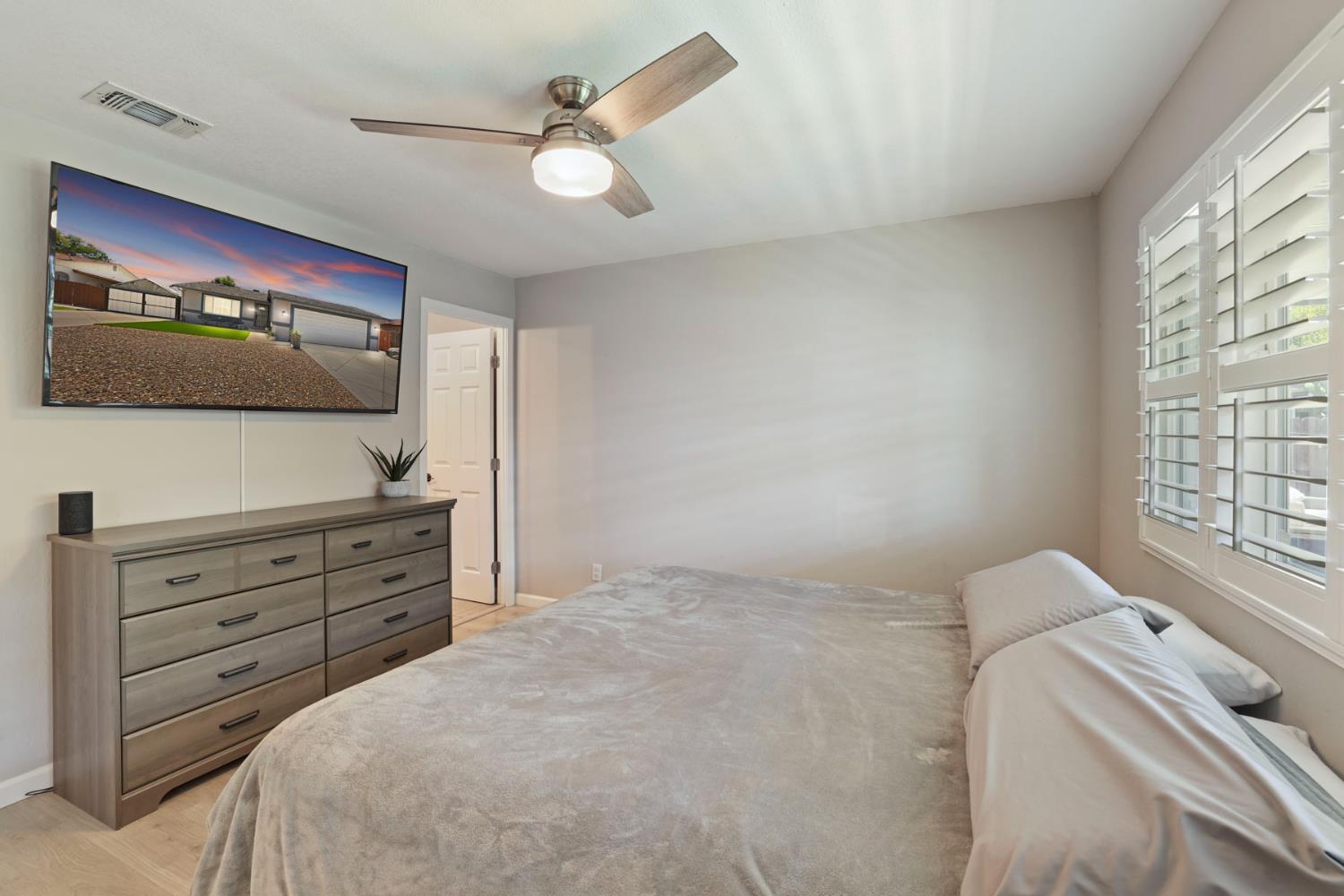 1180 Rusher Street Tracy, CA 95376 - Photo 11 of 38