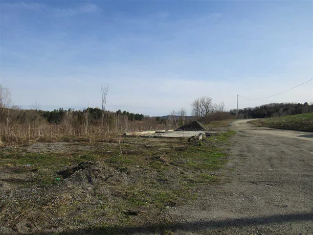 $59,900 | 4294 Barton Orleans Road, Barton, VT 05860