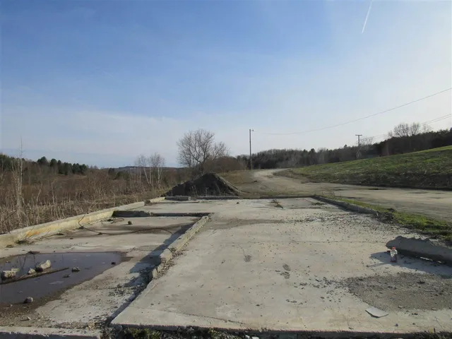 $59,900 | 4294 Barton Orleans Road, Barton, VT 05860