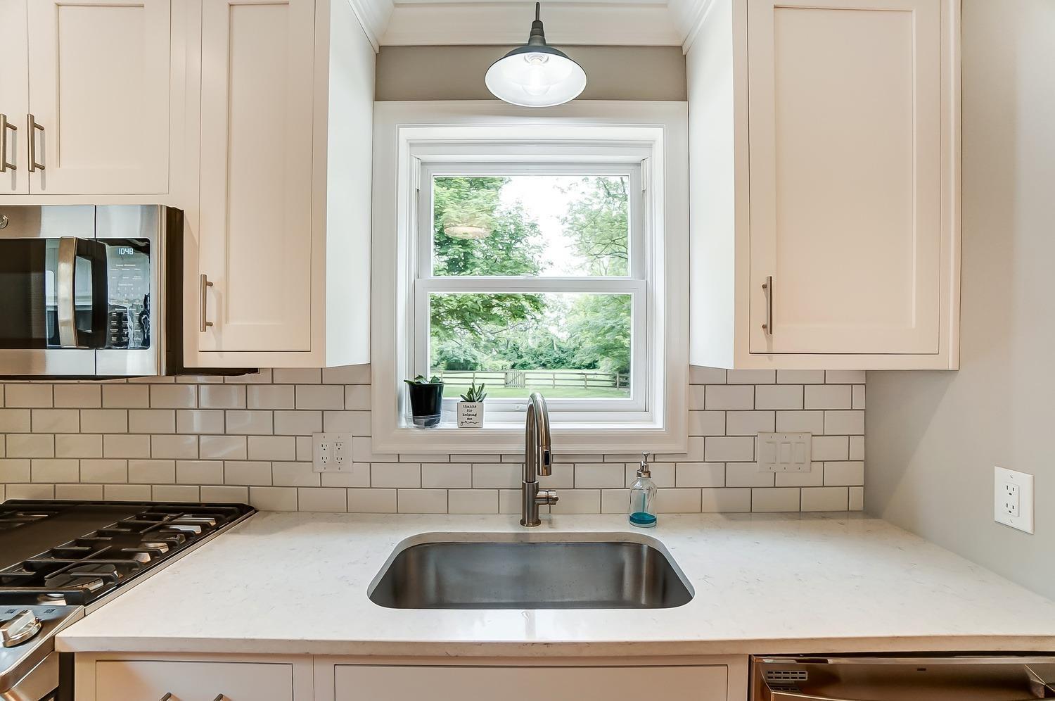 6354 Euclid Road Cincinnati, OH 45236 - Photo 14 of 42