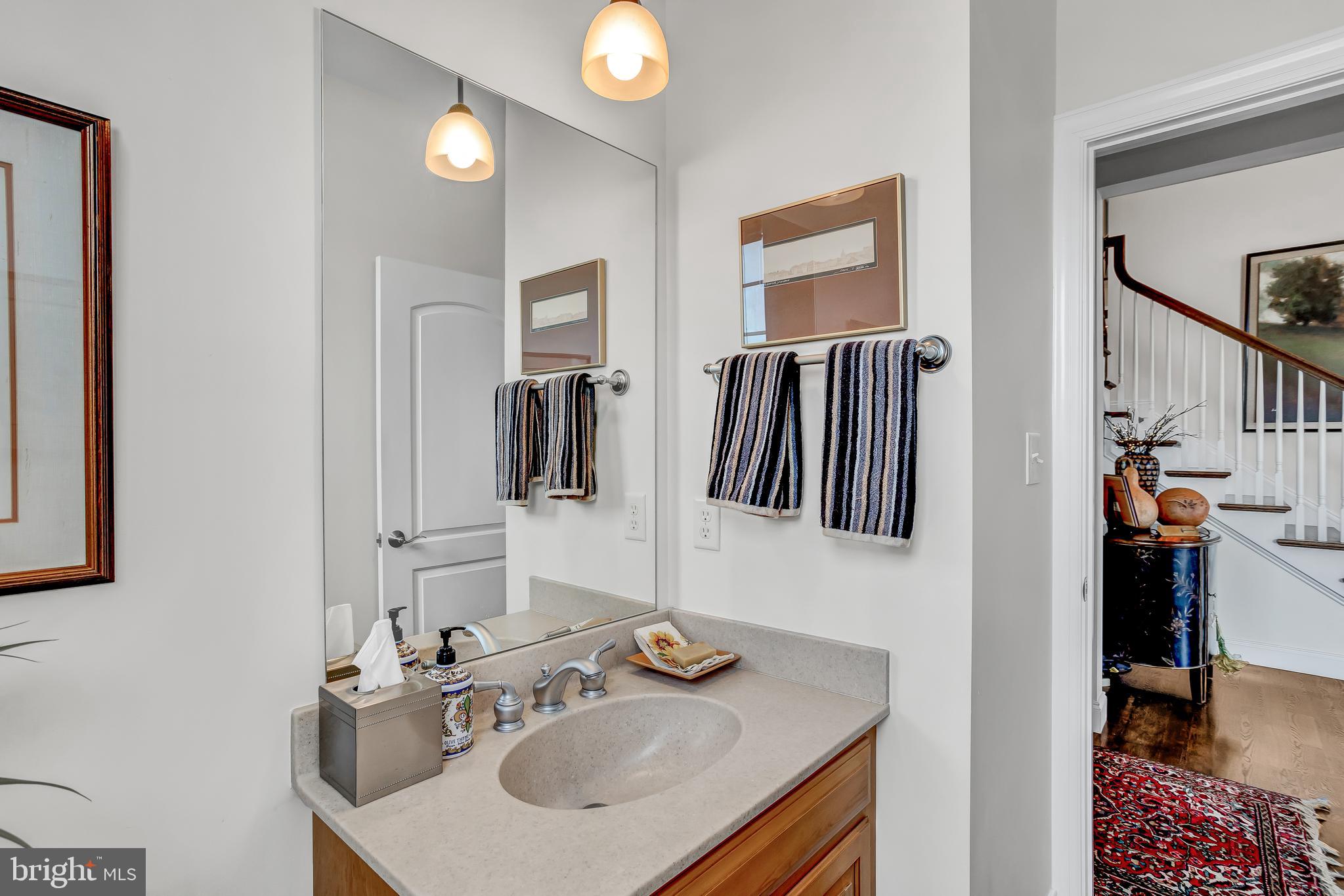 516 Snyder Road Lititz, PA 17543 - Photo 27 of 68 Powder Room