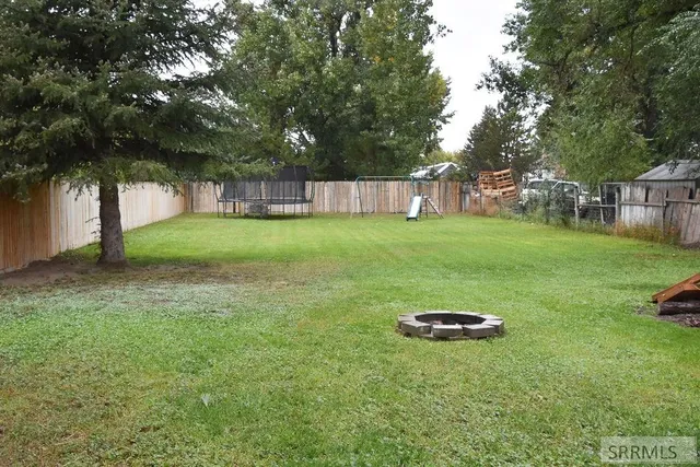 $265,000 | 393 West Pine Street, Shelley, ID 83274