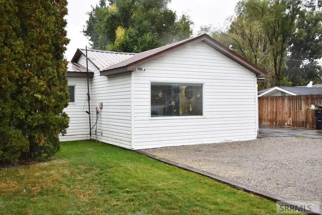 $265,000 | 393 West Pine Street, Shelley, ID 83274