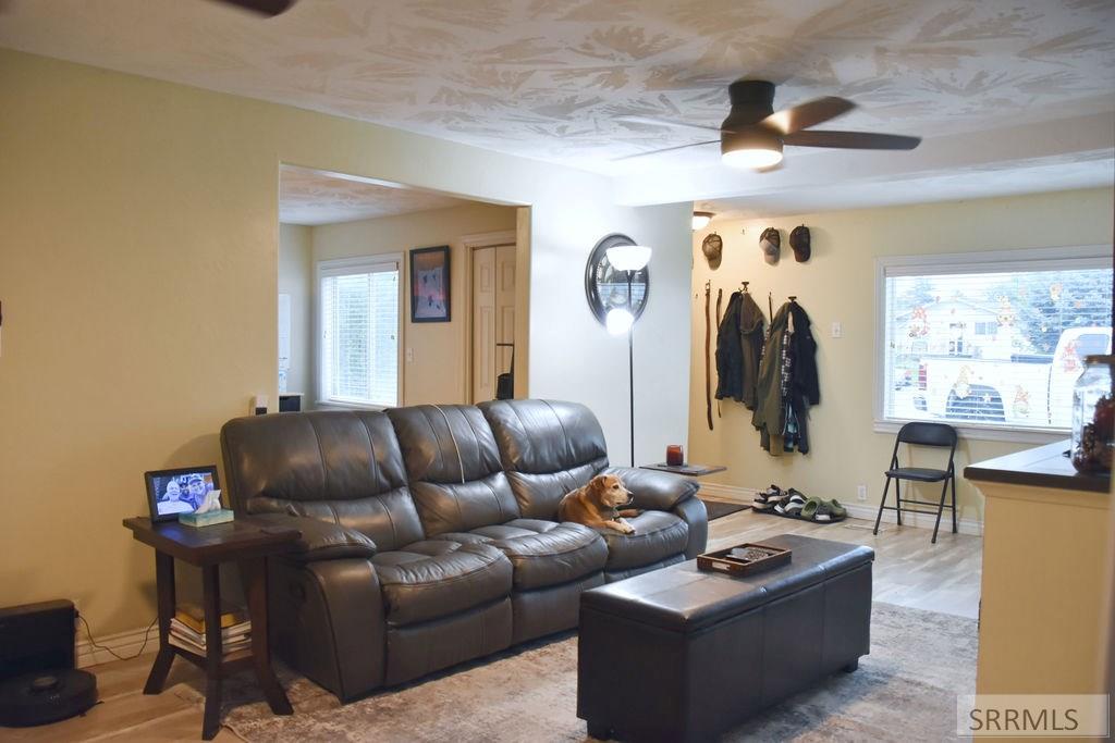 393 West Pine Street Shelley, ID 83274 - Photo 4 of 20