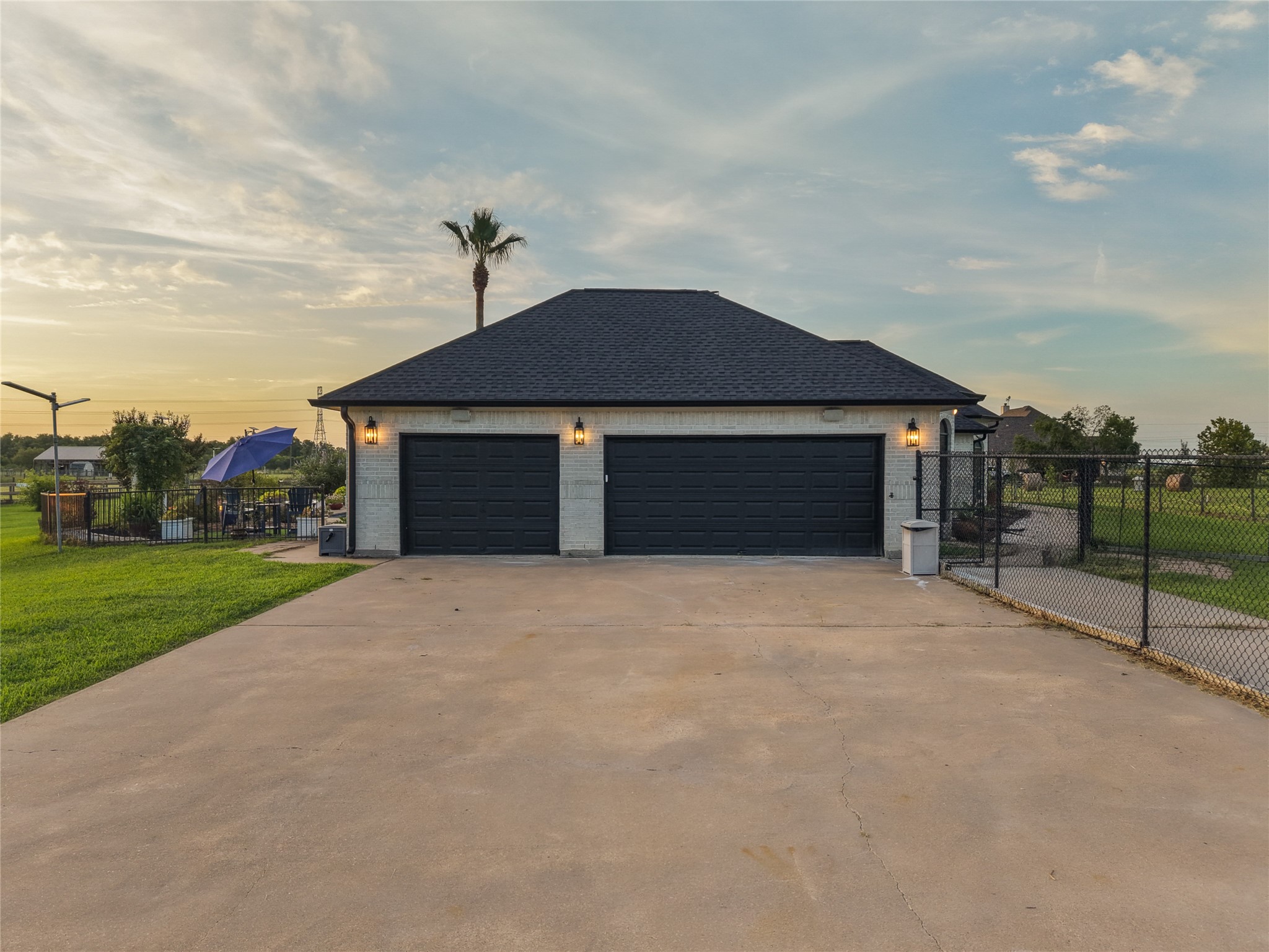 616 County Road 44 Angleton, TX 77515 - Photo 14 of 50 Gallery Image 14