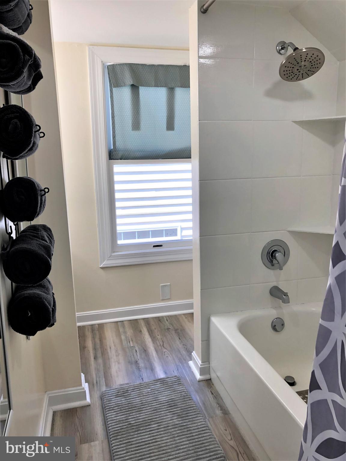 1906 Shore Drive Edgewater, MD 21037 - Photo 14 of 21 Master Bathroom