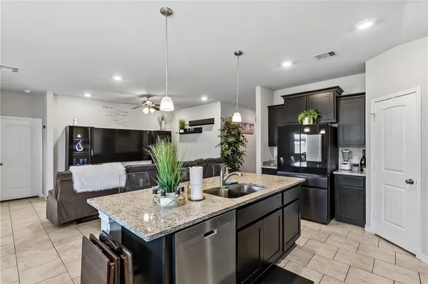 $299,900 | 2009 Chief Street, Bryan, TX 77807