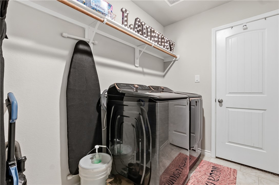 2009 Chief Street Bryan, TX 77807 - Photo 18 of 27