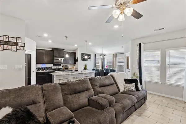 $299,900 | 2009 Chief Street, Bryan, TX 77807