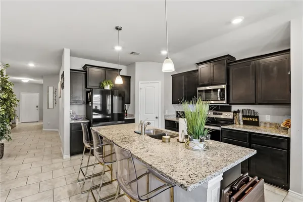 $299,900 | 2009 Chief Street, Bryan, TX 77807