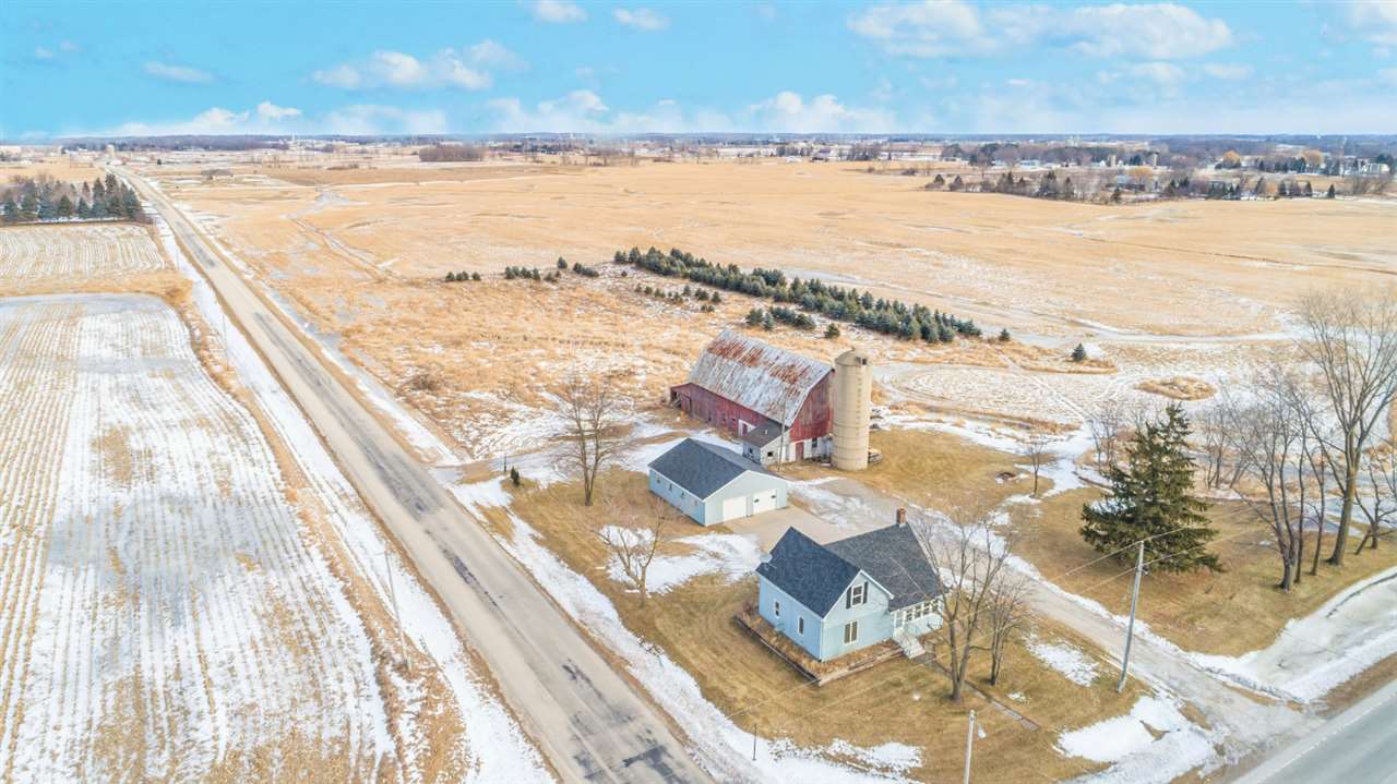 3507 Eaton Road Green Bay, WI 54311 - Photo 1 of 1