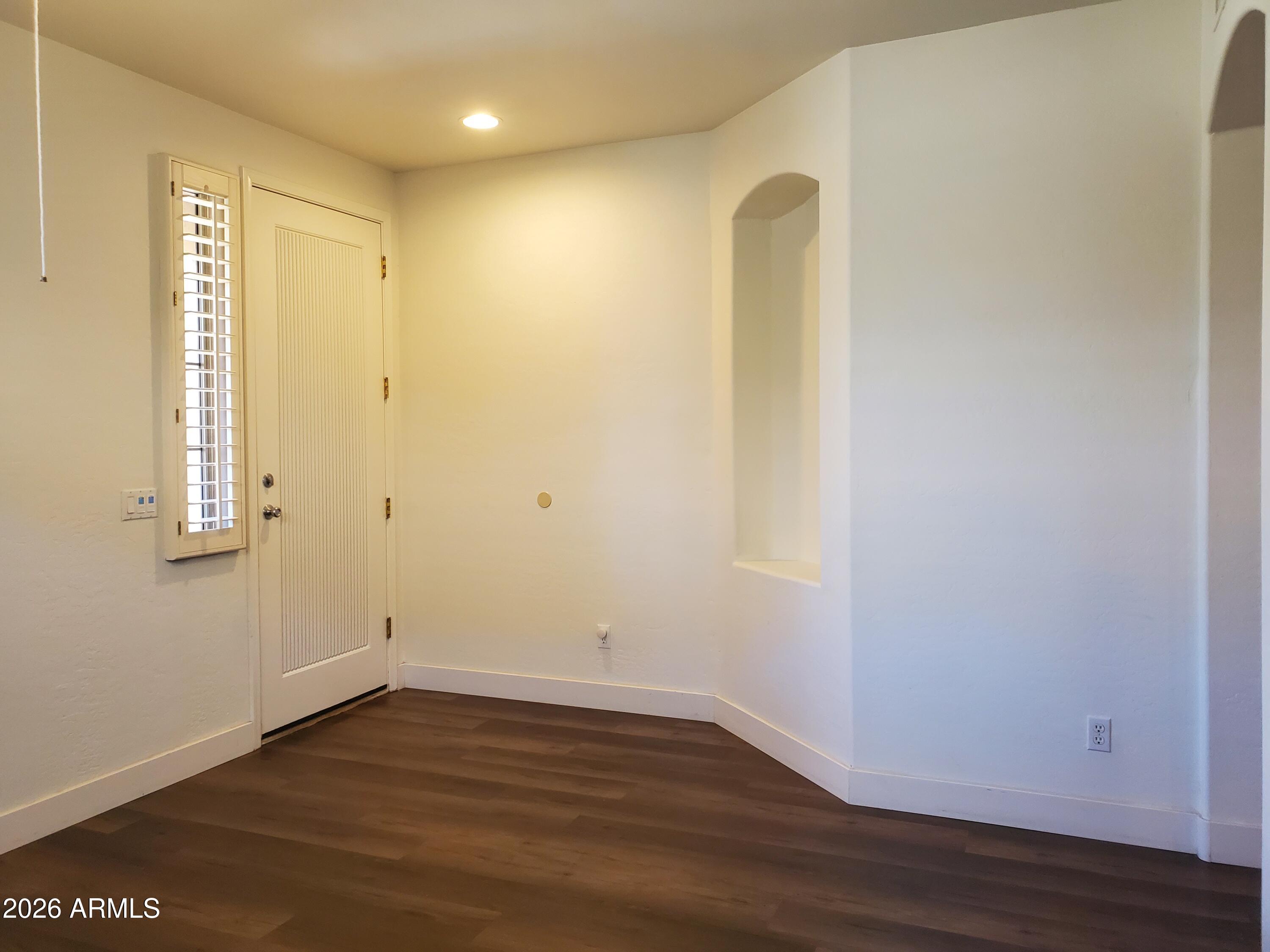 2430 East Darrel Road Phoenix, AZ 85042 - Photo 9 of 64 Front Living Area