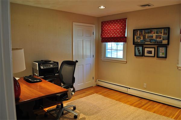 52 Clifford Road Sudbury, MA 01776 - Photo 13 of 18