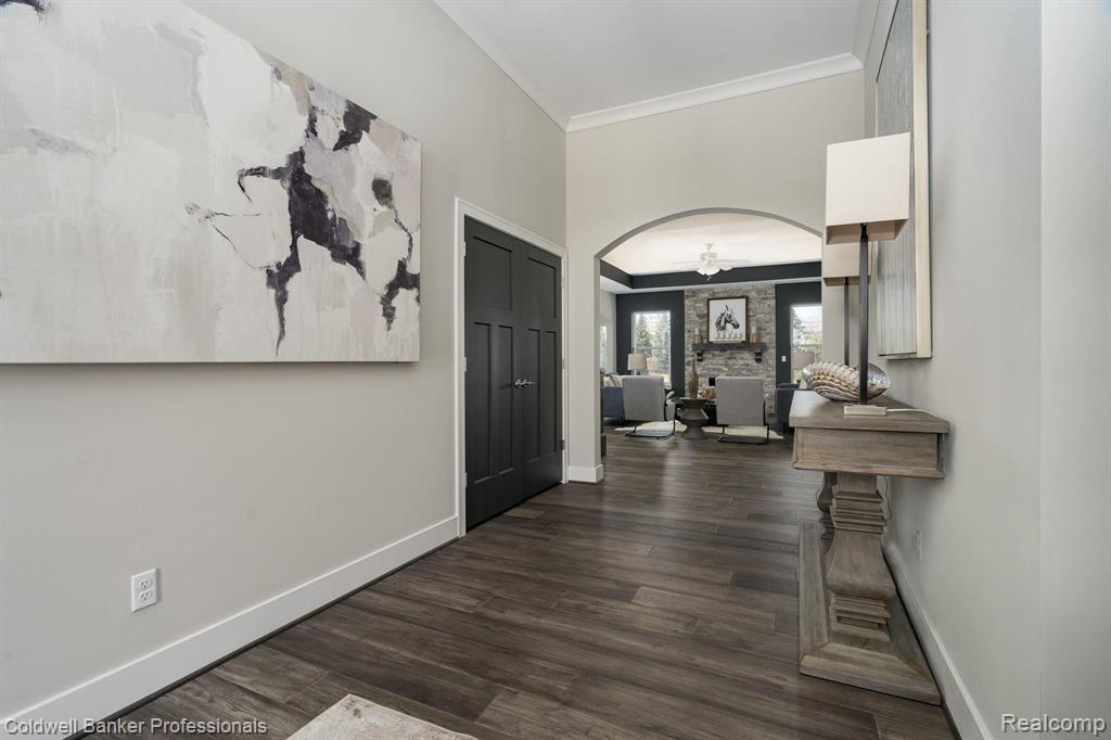1012 Birkshire Ridge Rochester Hills, MI 48307 - Photo 5 of 36