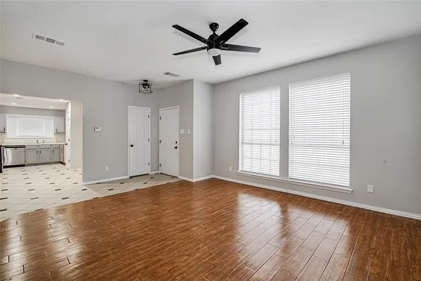 $1,950 | 120 North Flaxseed Lane, Fort Worth, TX 76108