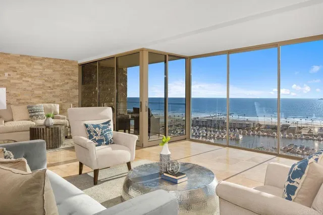 $1,395,000 | 1200 Harbor Drive, Unit 15B, Oceanside, CA 92054