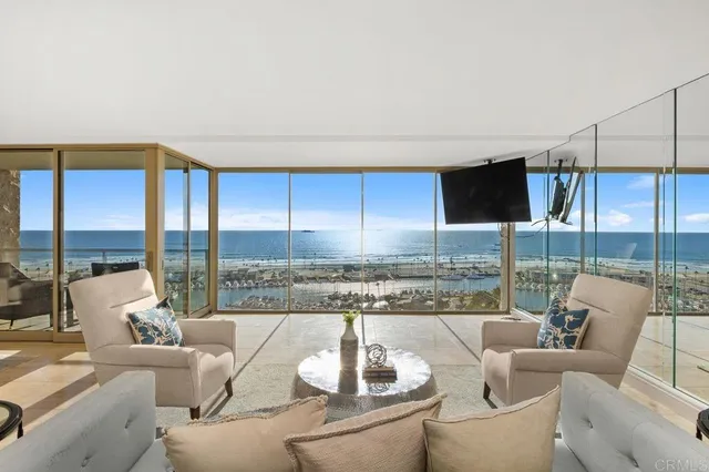$1,395,000 | 1200 Harbor Drive, Unit 15B, Oceanside, CA 92054