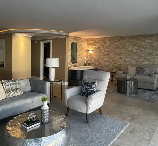 $1,395,000 | 1200 Harbor Drive, Unit 15B, Oceanside, CA 92054