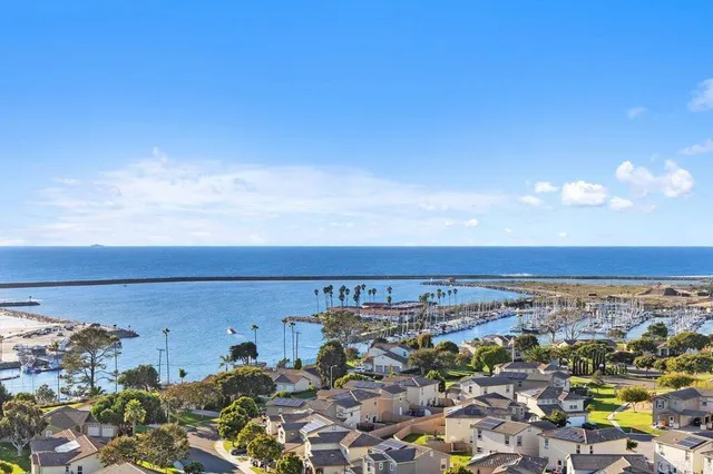 $1,395,000 | 1200 Harbor Drive, Unit 15B, Oceanside, CA 92054