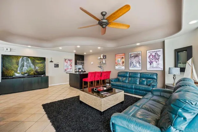 $1,395,000 | 1200 Harbor Drive, Unit 15B, Oceanside, CA 92054