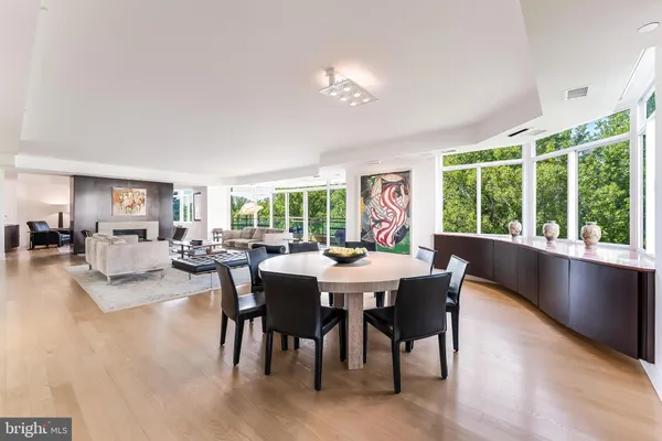 $5,200,000 | 5630 Wisconsin Avenue, Unit 805, Chevy Chase, MD 20815
