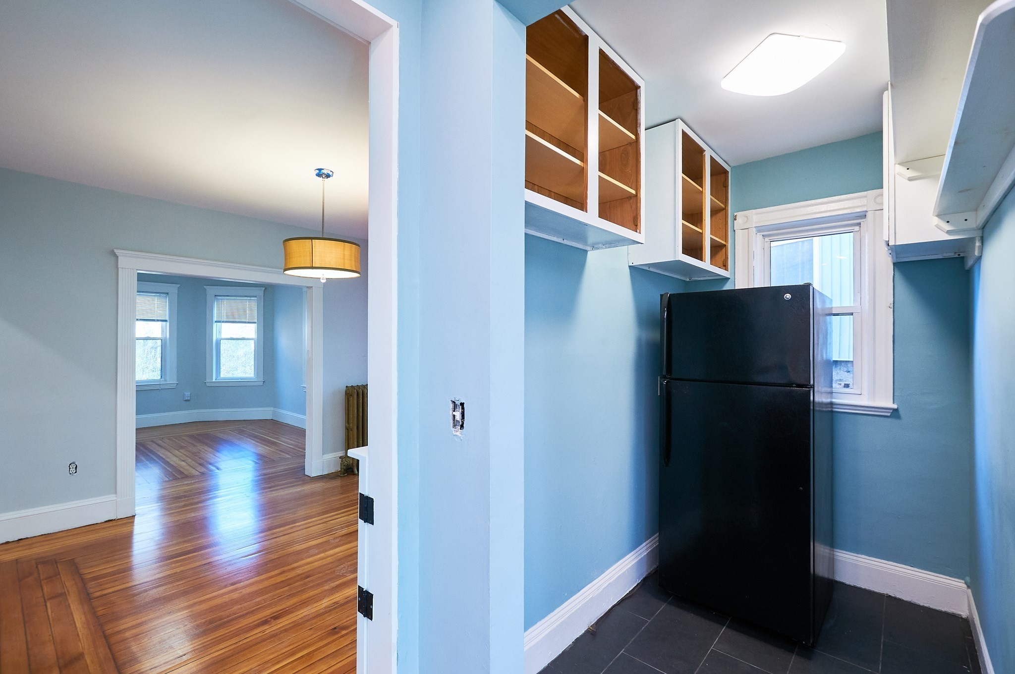 17 Mt Ida Road, Unit 1 Boston, MA 02122 - Photo 3 of 10 Gallery Image 3
