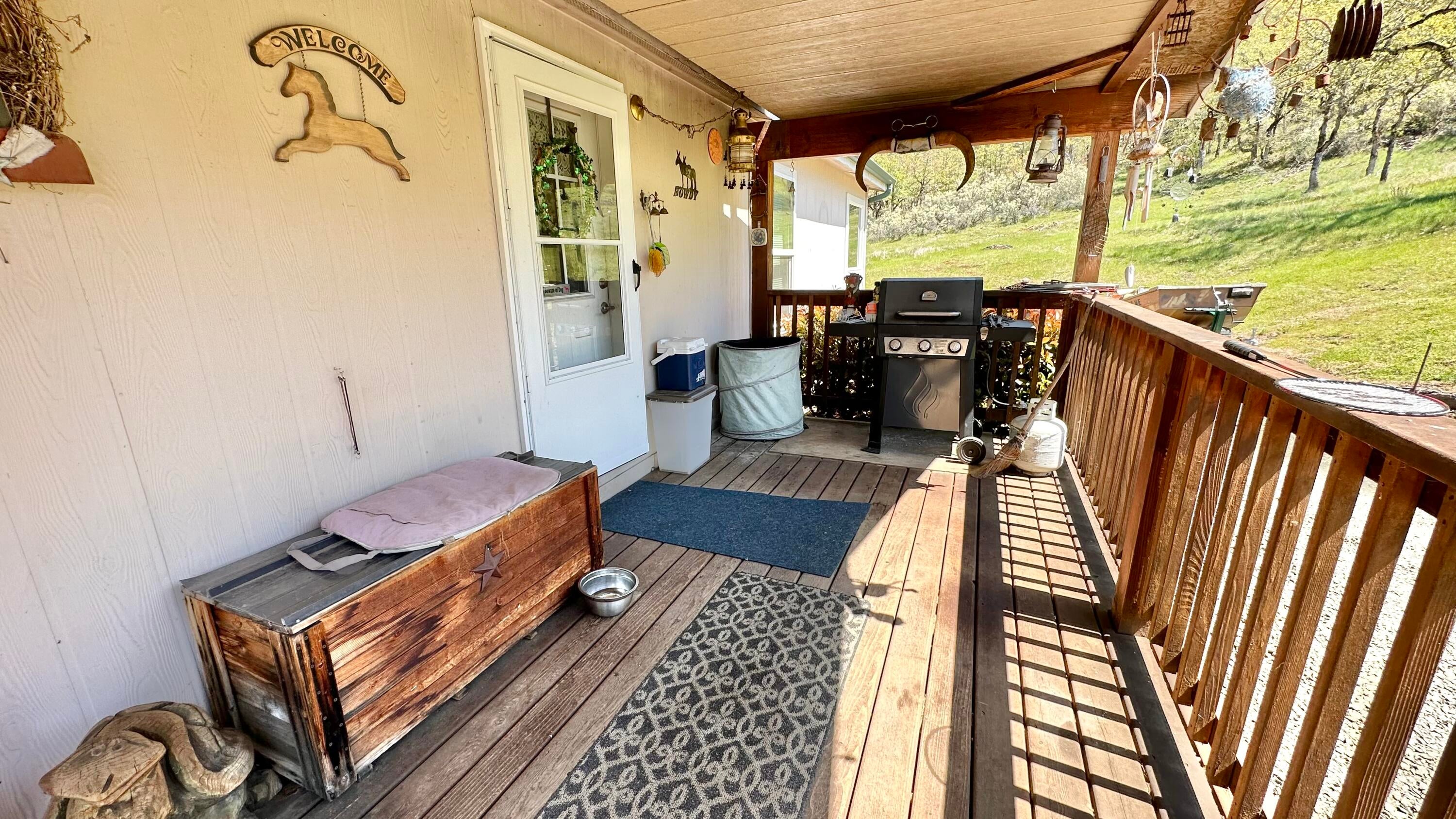 12888 McNeil Creek Road Trail, OR 97541 - Photo 15 of 32 Front Porch