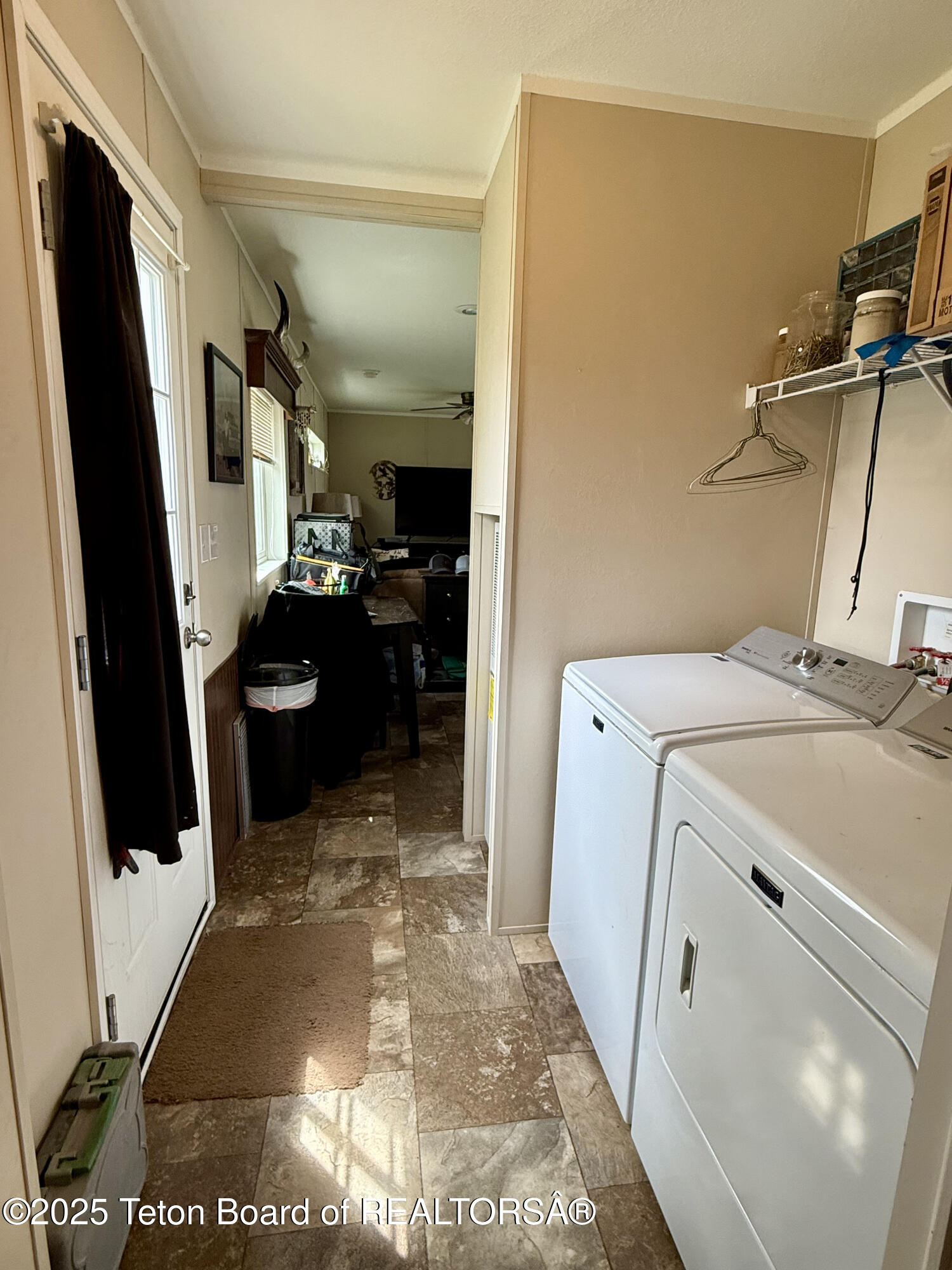 7250 Highway 89, Unit 4 Jackson, WY 83001 - Photo 7 of 13 20250506_202306750_iOS