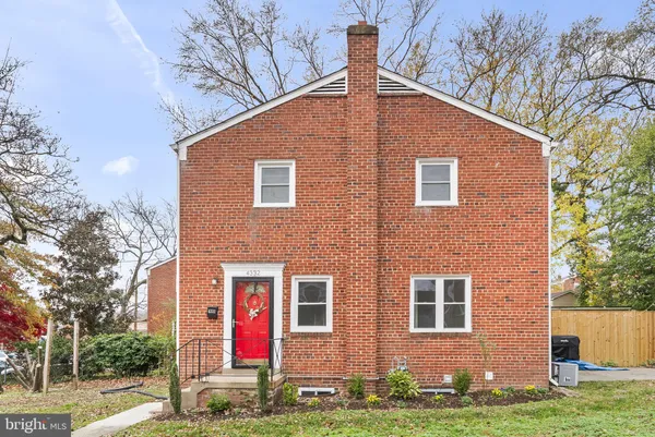 $3,228 | 4332 Utica Avenue, Alexandria, VA 22304