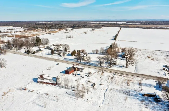 $399,900 | 431 North Main Street, Alburgh, VT 05440