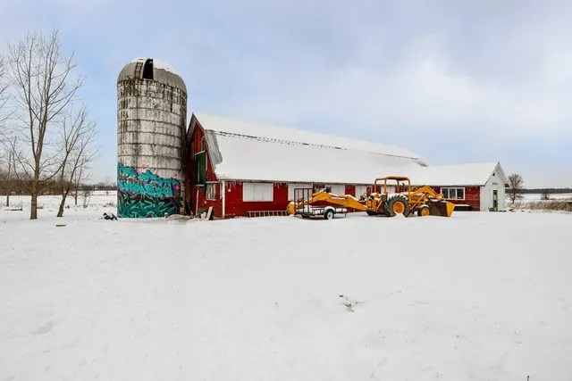 $399,900 | 431 North Main Street, Alburgh, VT 05440