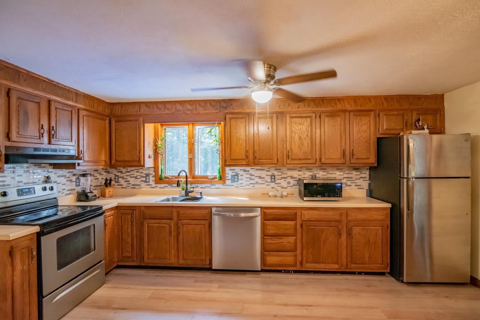 16 Hooke Road Fremont, NH 03044 - Photo 4 of 34