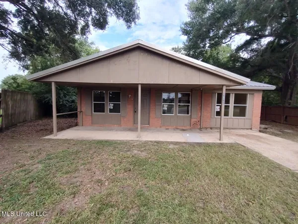 $1,350 | 4807 King James Drive, Pascagoula, MS 39581