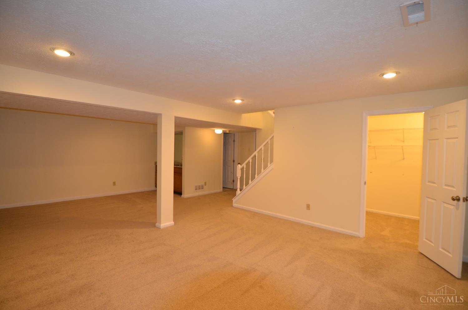 6355 Corbly Road, Unit 1 Cincinnati, OH 45230 - Photo 15 of 20 Gallery Image 15