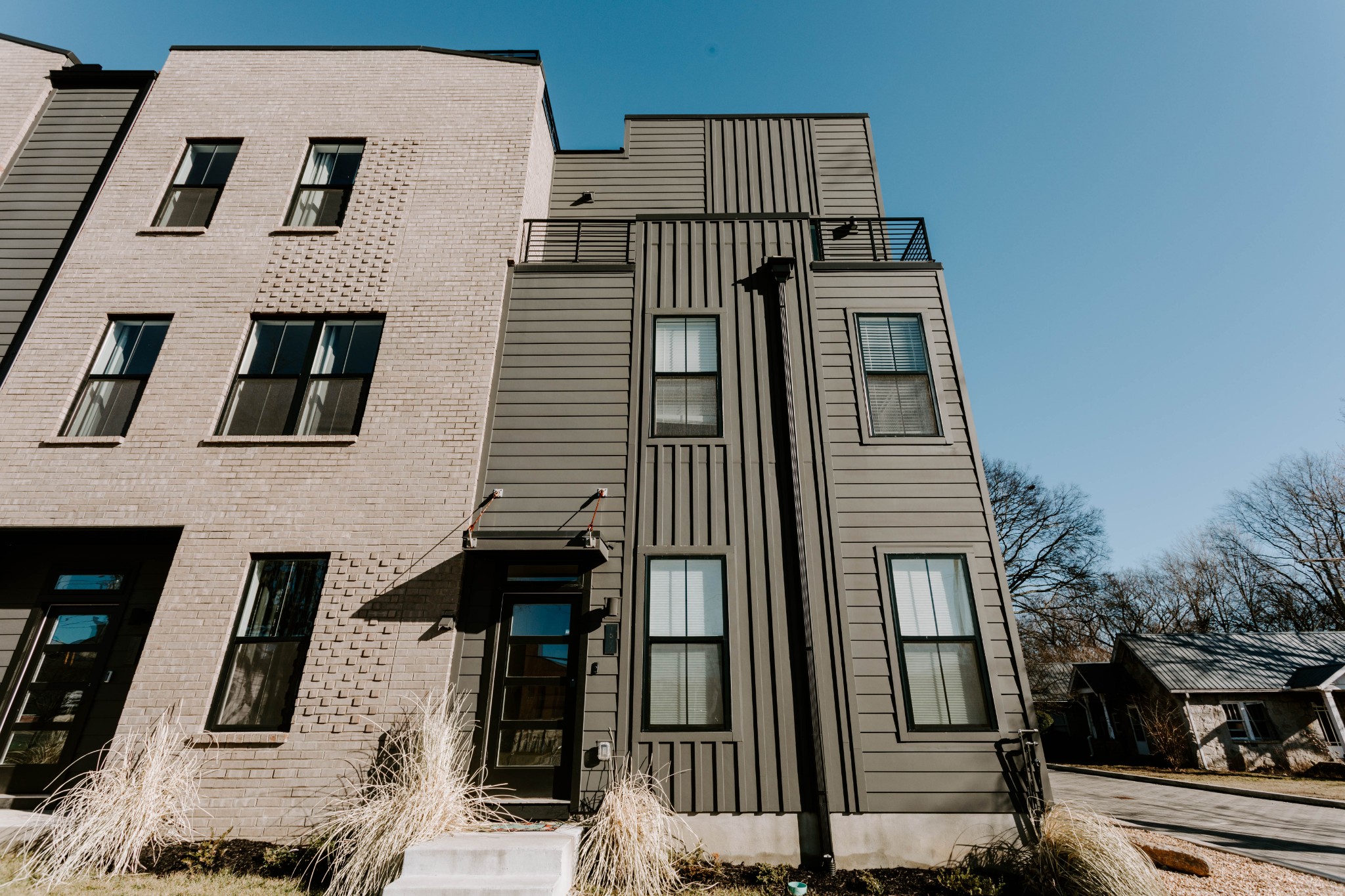 1527 Riverside Drive Nashville, TN 37206 - Photo 1 of 35 Gallery Image 1