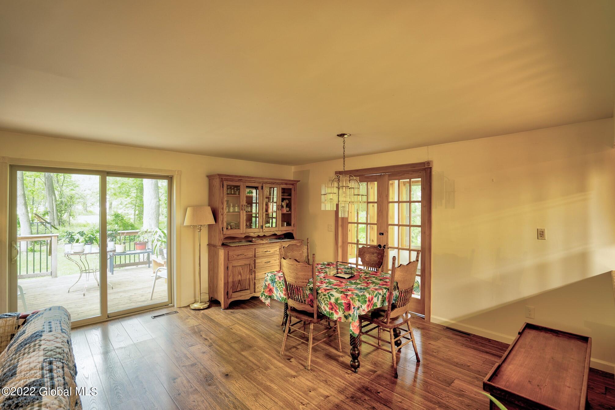 17 Anchor Drive Halfmoon, NY 12188 - Photo 13 of 41 17 anchor dining room