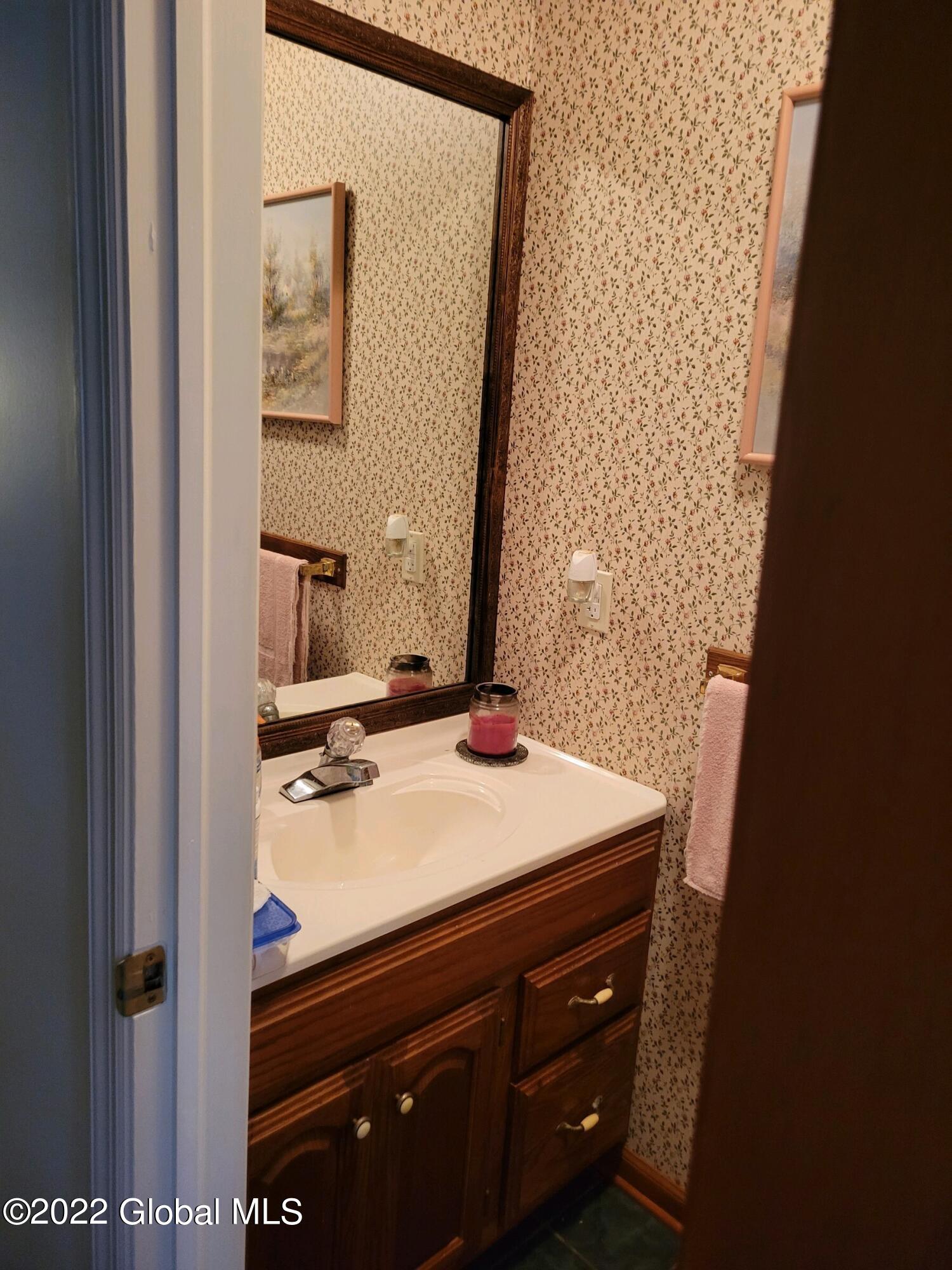 17 Anchor Drive Halfmoon, NY 12188 - Photo 16 of 41 17 anchor half bathroom best