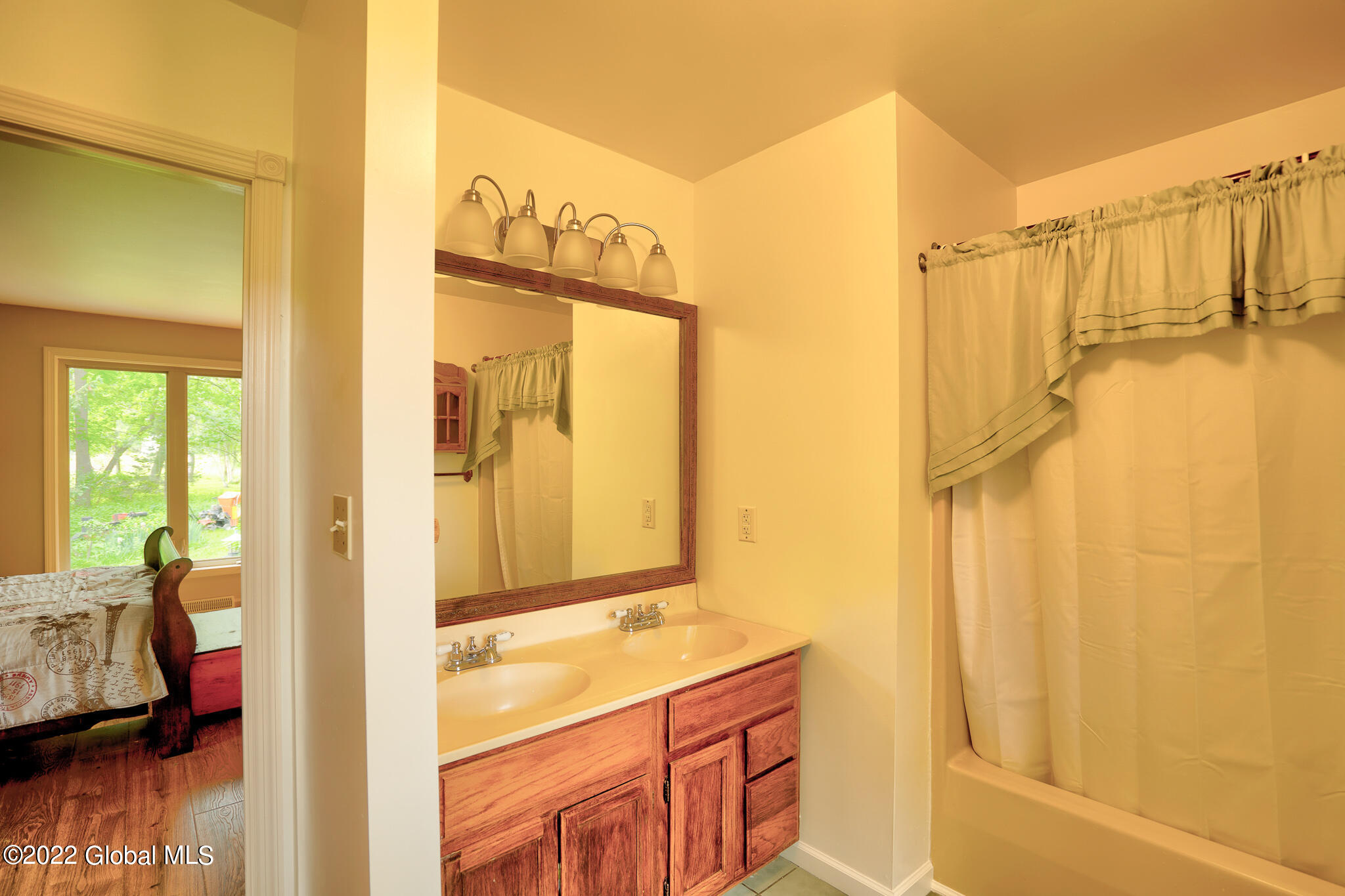 17 Anchor Drive Halfmoon, NY 12188 - Photo 21 of 41 17 anchor bathroom primary