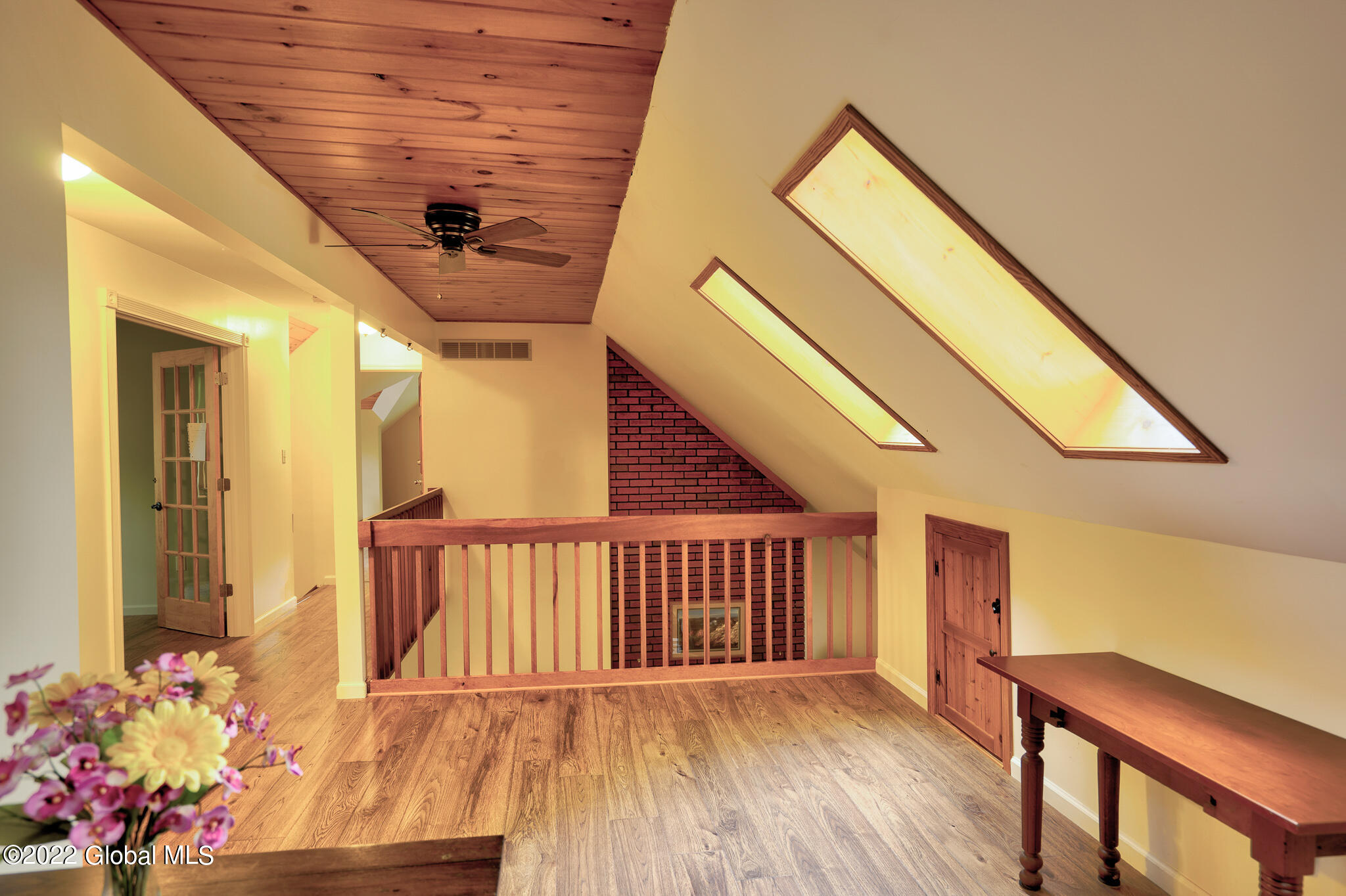 17 Anchor Drive Halfmoon, NY 12188 - Photo 26 of 41 17 anchor loft with flowers