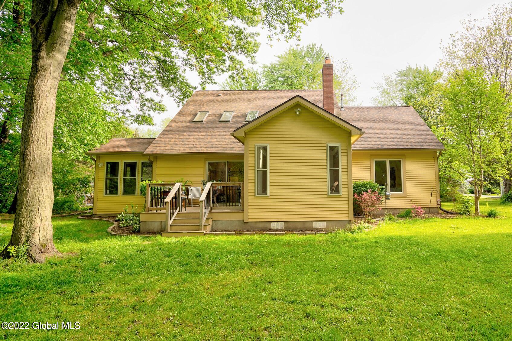 17 Anchor Drive Halfmoon, NY 12188 - Photo 40 of 41 17 anchor back best