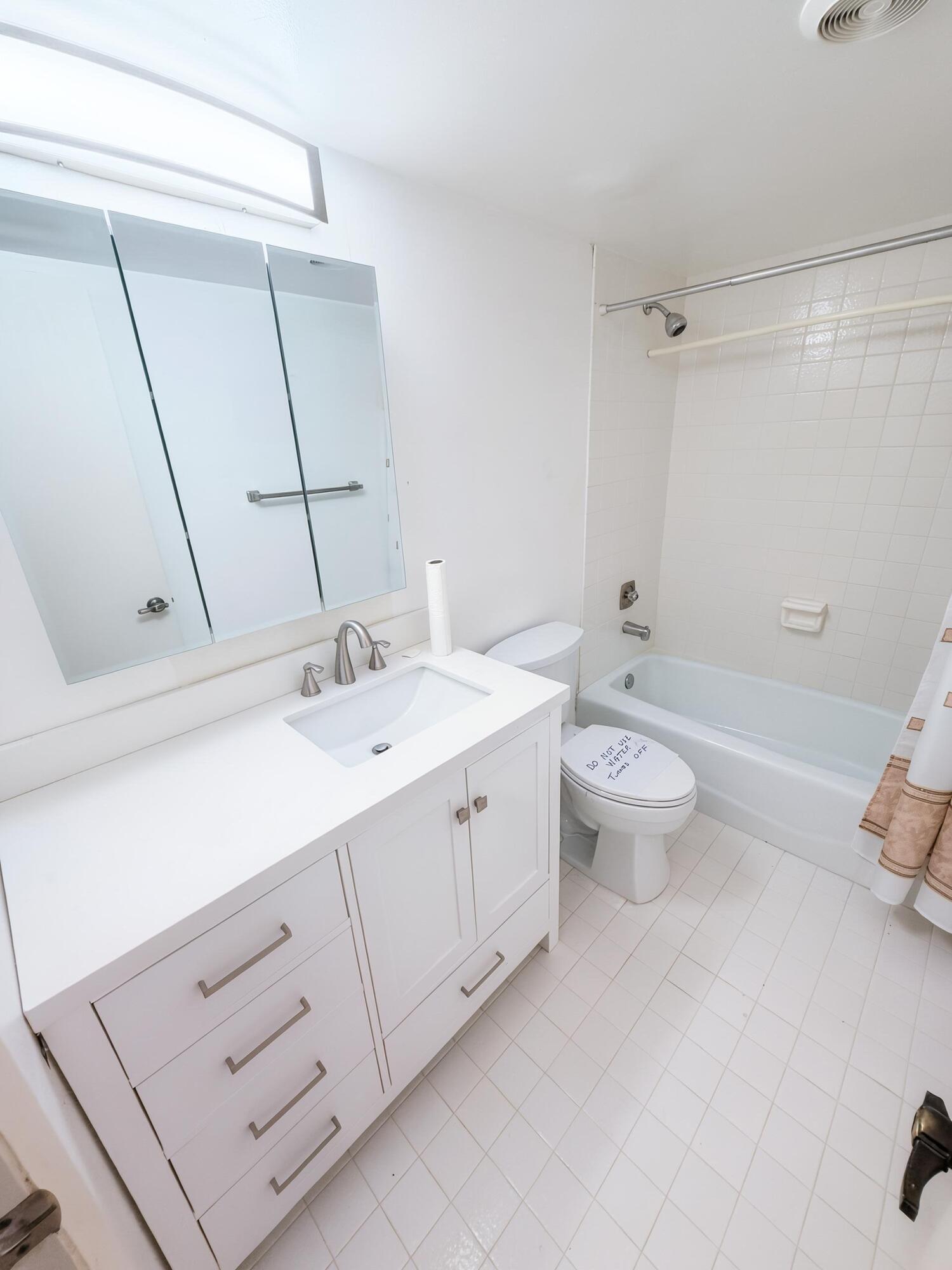 3930 Inverrary Boulevard, Unit 303 Lauderhill, FL 33319 - Photo 15 of 36 14