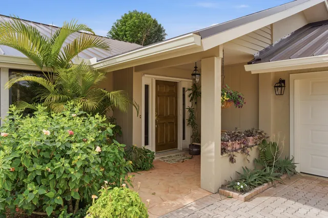 $650,000 | 5081 Southeast Burning Tree Circle, Stuart, FL 34997