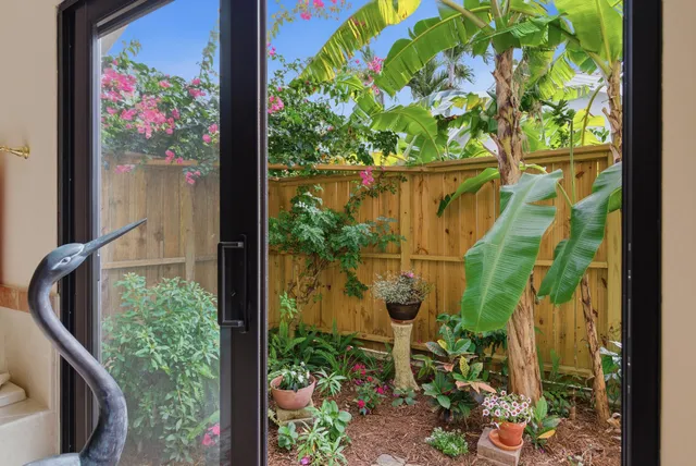 $650,000 | 5081 Southeast Burning Tree Circle, Stuart, FL 34997