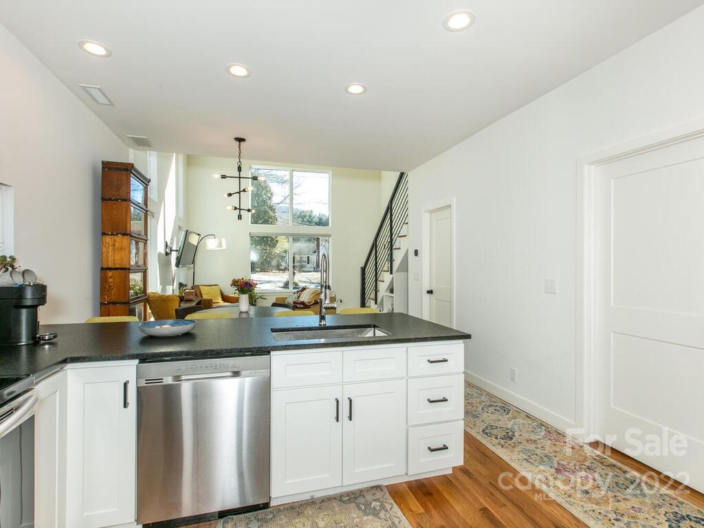 54 Busbee View Road Asheville, NC 28803 - Photo 20 of 35 Gallery Image 20
