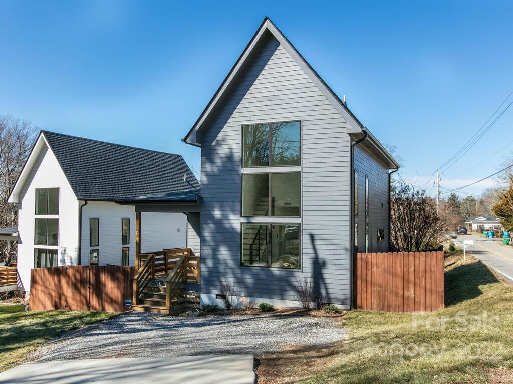 54 Busbee View Road Asheville, NC 28803 - Photo 2 of 35 Gallery Image 2