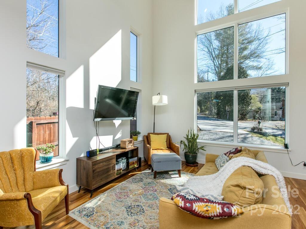 54 Busbee View Road Asheville, NC 28803 - Photo 6 of 35 Gallery Image 6